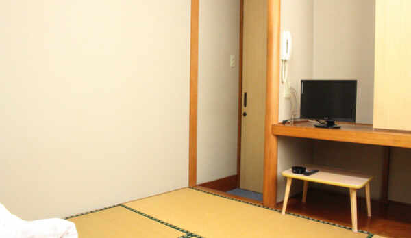 【喫煙】和室1名様（バス・トイレ共用）