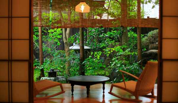 露天風呂付き和洋室【宵待草】からの眺める中庭