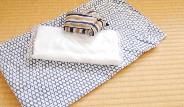 *【アメニティ一例】浴衣とタオル（バスタオルは各自ご持参いただくかレンタルとなります）