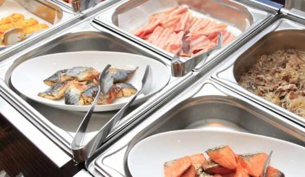 バイキング朝食