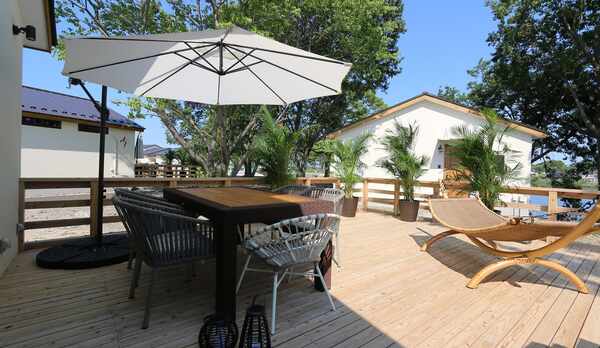 キャビンデッキ