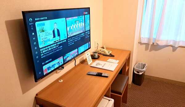 40インチ壁掛けテレビ