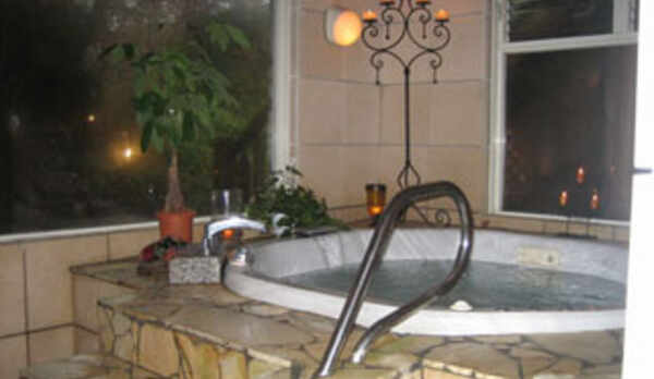 デラックスログハウス屋内ジャグジー