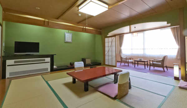 【新館/温泉付き客室】和室12.5畳（専用風呂/トイレあり）