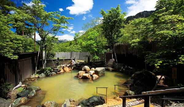 【大浴場露天風呂：夏】