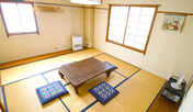 *和室8畳一例／少人数のお客様向けのお部屋。ゆっくり畳で足を延ばしておくつろぎください。