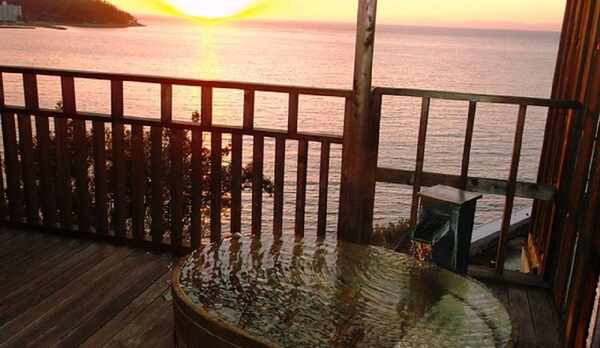 露天風呂付客室からの夕陽