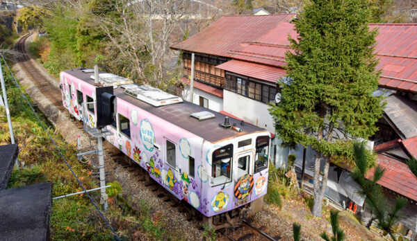 *客室からの眺め／お部屋でくつろぎながら、トレインビューを満喫♪