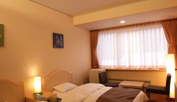 洋室ツイン　トイレ付5*5