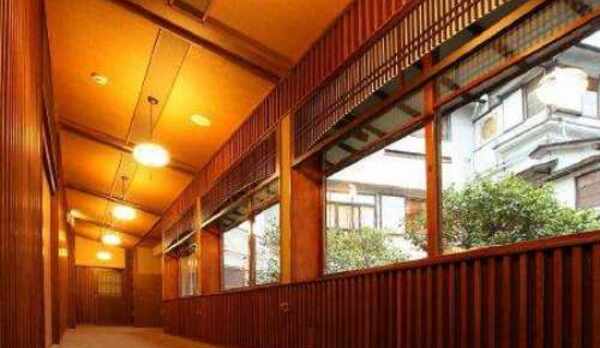 宴会場前の廊下