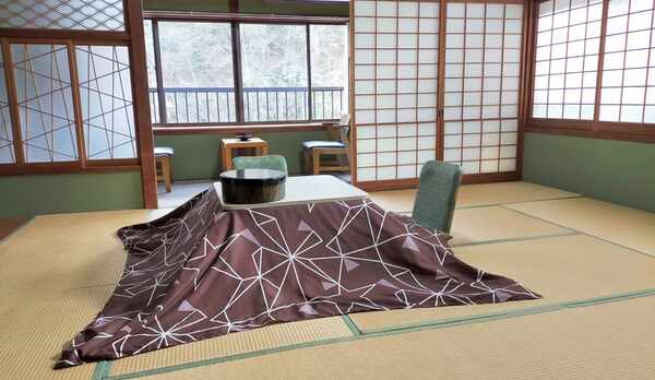 和室１０畳+次の間+広縁