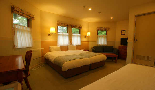 【201】広めの洋室