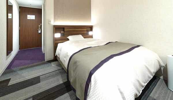 シングルルーム◆シモンズ社製140cmダブルベッド◆