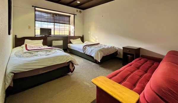 【館内】 洋室  ツインルーム