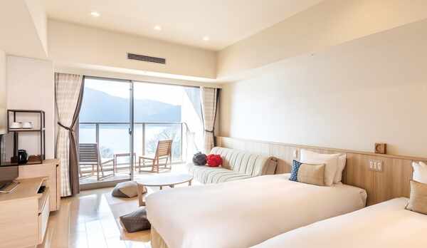 湖畔側スタンダードルーム