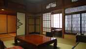 ★竹の間　昔ながらの客室でのんびりお過ごしください。