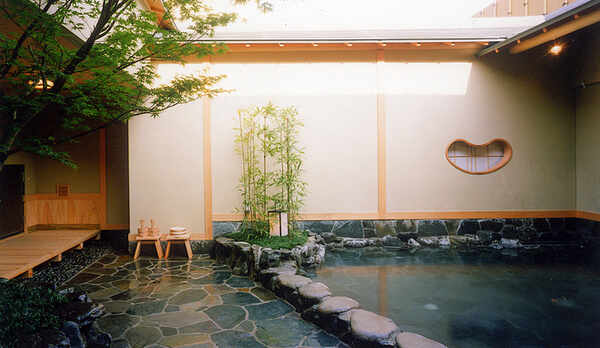石の湯 富士山溶岩露天風呂