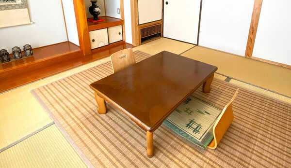・一戸建て離れ／和室