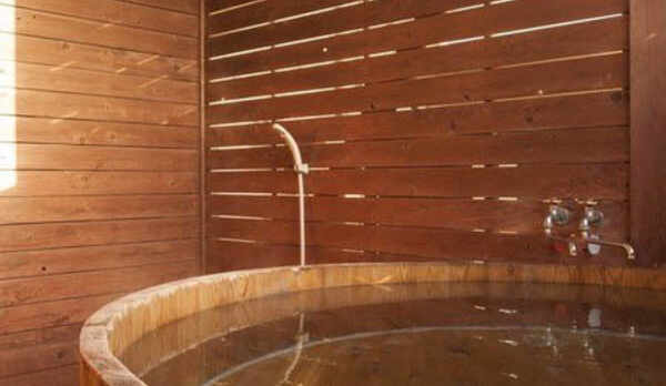 貸切露天風呂「うさぎのワルツ」