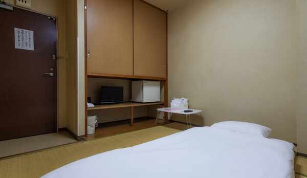 【喫煙】和室１名様(バス・トイレ共用)