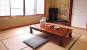 *【和室一例】畳のお部屋でゆっくりお寛ぎください。