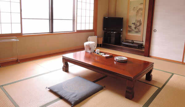 *【和室一例】畳のお部屋でゆっくりお寛ぎください。