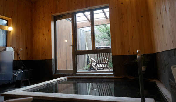 花敷の湯　男性内湯