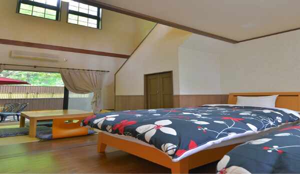 庭園露天風呂付メゾネット室　一例