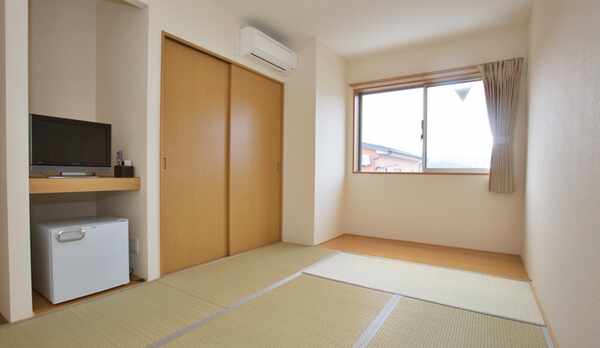 *＜６畳一例＞和室でゆっくり出来ます。無料のインターネット完備☆