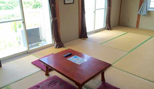 本館客室１２畳