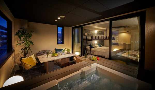 テラス＆ジャグジー