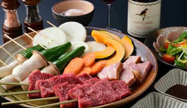 囲炉裏特別料理Ｂコース：特選伊賀牛ステーキほか