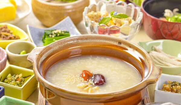 朝食　薬膳粥