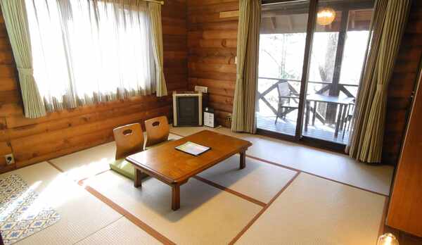 ABタイプ　セミジャパネスクスイートの和室