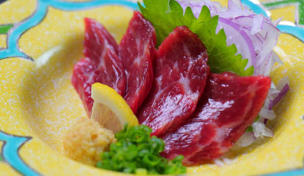 熊本県産馬刺し