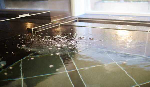 人工炭酸泉は低めの温度で長湯をお楽しみ頂けます。血行良化の効果がございます。