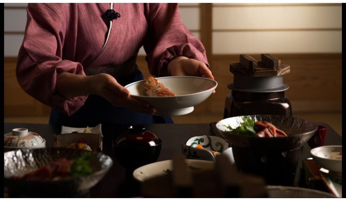 お部屋にて上げ膳据え膳をお楽しみください【お部屋食】