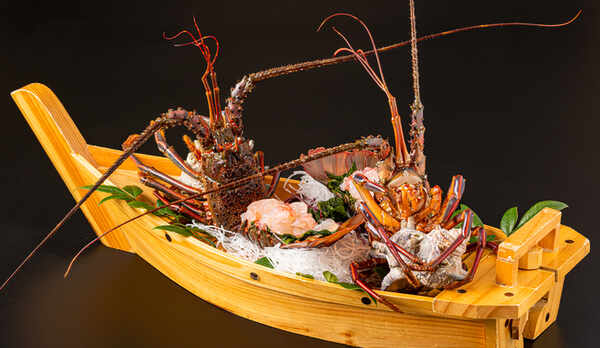 伊勢海老姿造り　船盛り