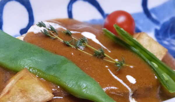 【牛タンのシチュー】オープン当初からずっと一番人気の逸品です