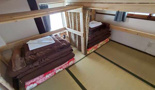 輪の部屋③