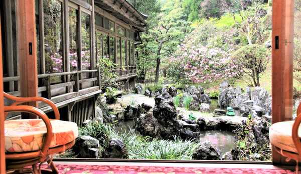 庭園に面した離れ部屋（一例）