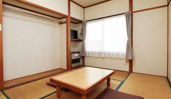 【客室】6畳（ななかまど）