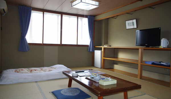 広々和室１２畳（ユニットバス付）