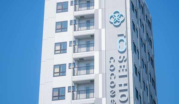 外観　19階建の高層ホテル