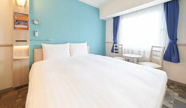 ダブルルーム　ベッド幅160㎝　部屋の広さ15.12㎡