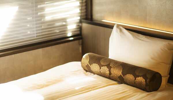 【葉隠れ】・ベッド