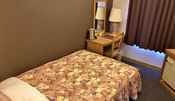 【セミダブルルーム】