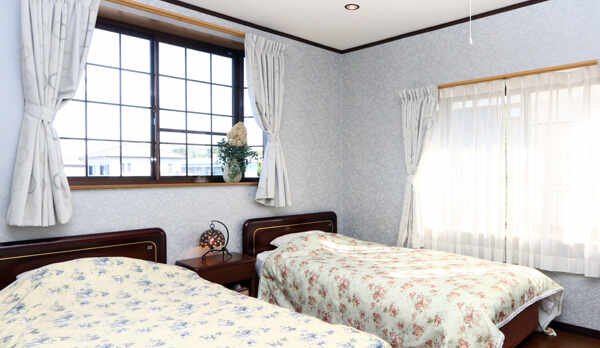 ＊洋室ツイン■快適ベッドはいつでもふかふか♪＊