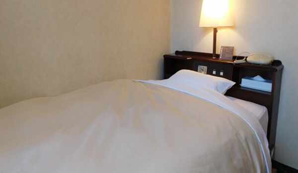 シングルルーム【14平米　122センチ幅ベッド】