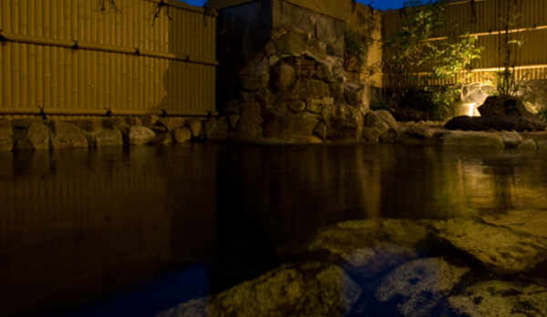 【湯殿　水哉閣】露天風呂